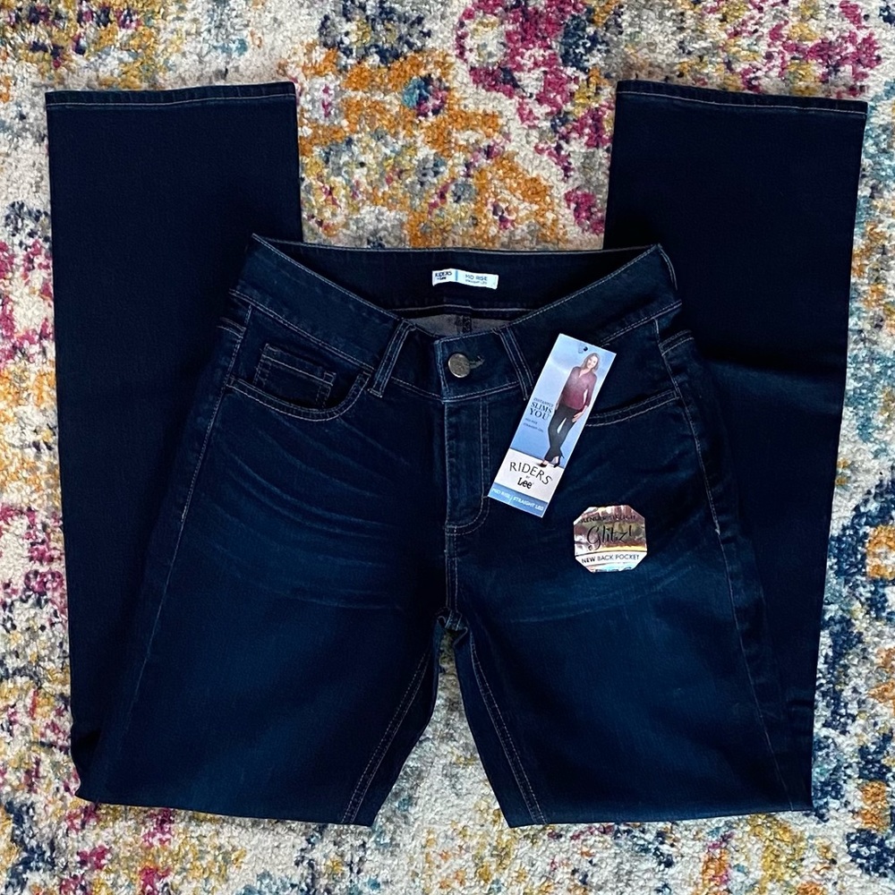 NWT Riders by Lee Mid-Rise Straight Leg Slender Stretch Jeans Size 6M